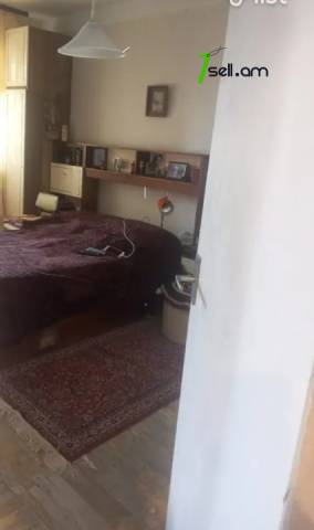 3 սենյականոց բնակարան Մարգարյան փողոցում, 110 ք.մ., 3/5 հարկ, քարե շենք