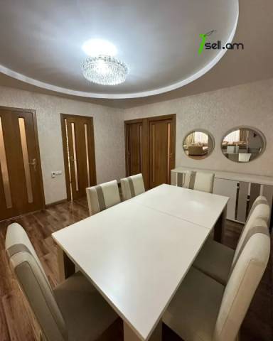 3 սենյականոց բնակարան Եզնիկ Կողբացու փողոցում, 130 քմ, 4/9 հարկ, 2 սանհանգույց, բարձր առաստաղներ