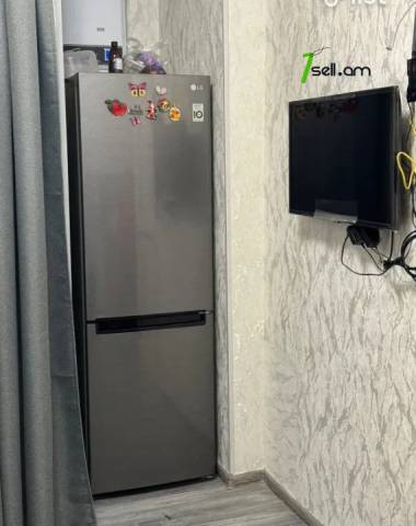 2 սենյականոց բնակարան նորակառույց շենքում Մինսկի փողոցում, 30 ք.մ., 4/6 հարկ, բարձր առաստաղներ