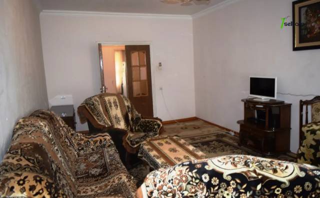 3 սենյականոց բնակարան Եղիշե Չարենցի փողոցում, 84 քմ, 1/4 հարկ, եվրովերանորոգված