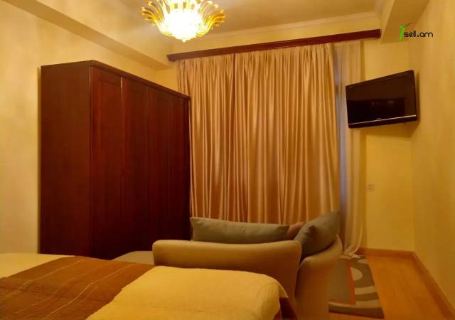 3 սենյականոց բնակարան նորակառույց շենքում Արգիշտի փողոցում, 120 ք.մ., 2 սանհանգույց