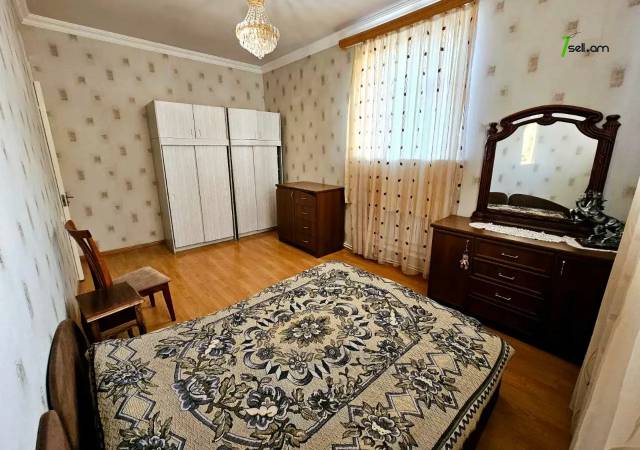 Երկու հարկանի քարե տուն Նոր Արեշի 9-րդ փողոցում Էրեբունիում, 530 ք.մ., 2 սանհանգույց