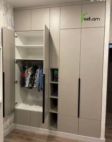 Զգեստապահարն bay 00373733