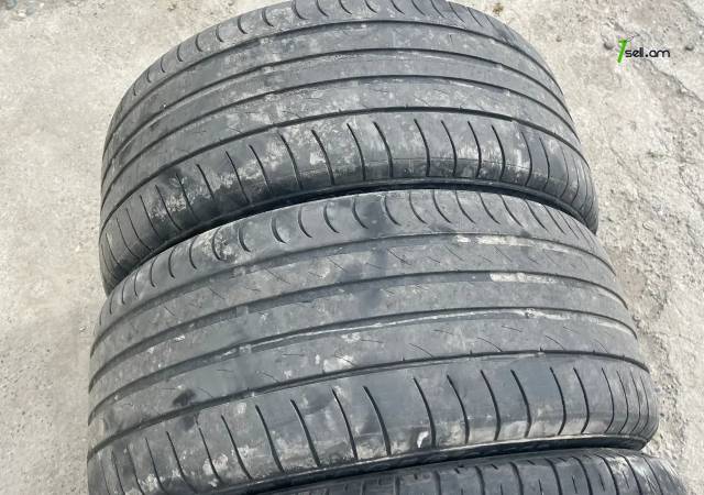 GGG. Wanliy 245/40/R17 2 hat 70%