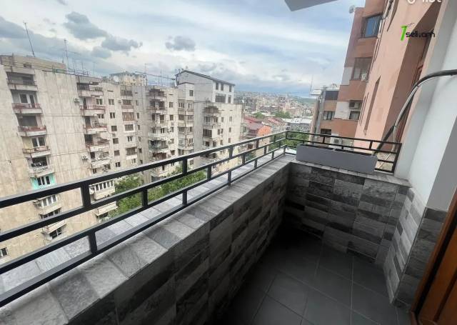 3 սենյականոց բնակարան նորակառույց շենքում Եկմալյան փողոցում, 55 քմ, 8/11 հարկ, բարձր առաստաղներ