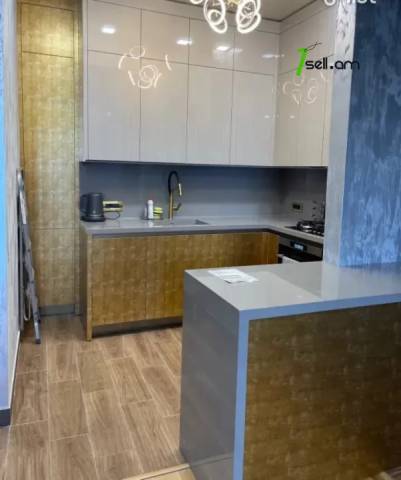 2 սենյականոց բնակարան նորակառույց շենքում Պարույր Սևակի փողոցում, 80 ք.մ., բարձր առաստաղներ