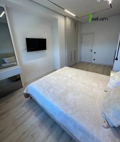 3 սենյականոց բնակարան նորակառույց շենքում Կոմիտասի պողոտայում, 55 ք.մ., 10/15 հարկ, բարձր առաստաղներ