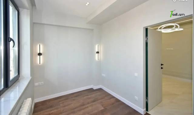 2 սենյականոց բնակարան Եզնիկ Կողբացու փողոցում, 43 ք.մ., նախավերջին հարկ