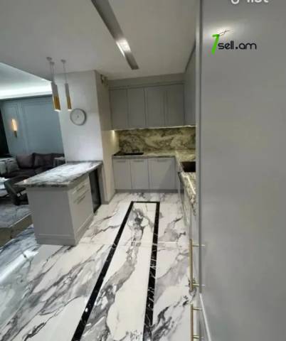 3 սենյականոց բնակարան նորակառույց շենքում Օրբելի եղբայրների փողոցում, 85 ք.մ., 2 սանհանգույց