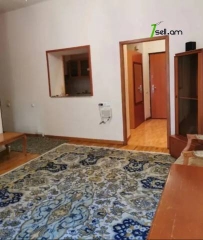 2 սենյականոց բնակարան Նալբանդյան փողոցում, 50 քմ, նախավերջին հարկ, բարձր առաստաղներ