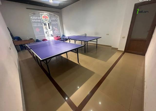 Բազմաֆունկցիոնալ գույք Նվեր Սաֆարյան փողոցում Նոր Նորքում, 40 քմ