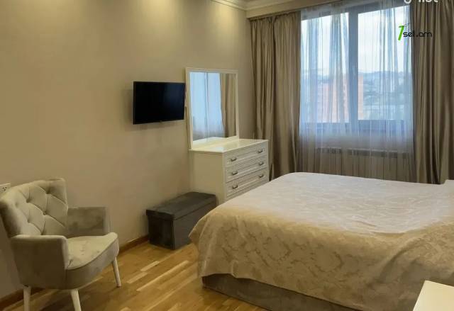 3 սենյականոց բնակարան նորակառույց շենքում Պարույր Սևակի փողոցում, 90 ք.մ., 2 սանհանգույց