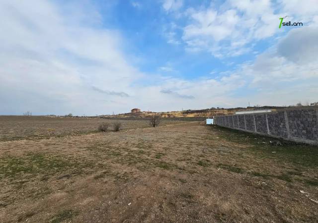 Հողատարածք բնակելի շինությունների համար, Գևորգ Չաուշի փողոցի 7-րդ նրբանցք Պռոշյանում, 2000 ք.մ.