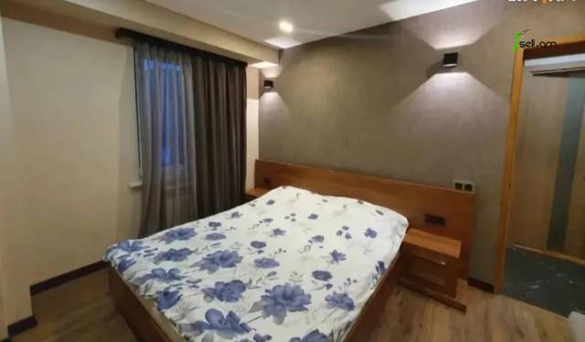 2 սենյականոց բնակարան Պուշկինի փողոցում, 50 ք.մ., նախավերջին հարկ, կապիտալ վերանորոգված