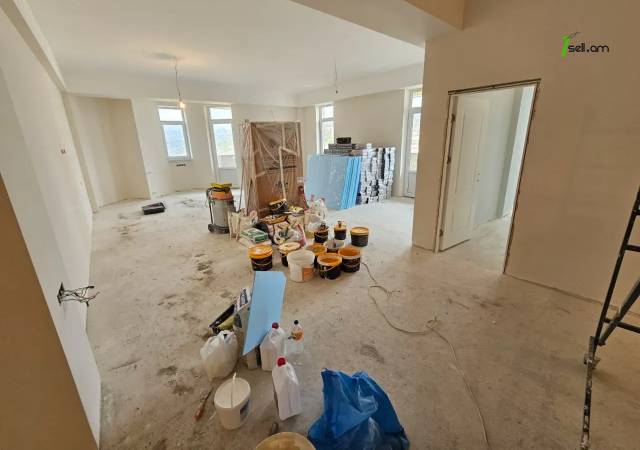 6 սենյականոց բնակարան նորակառույց շենքում Սարի Թաղ 7-րդ փողոցում, 191 ք.մ., 3+ սանհանգույց