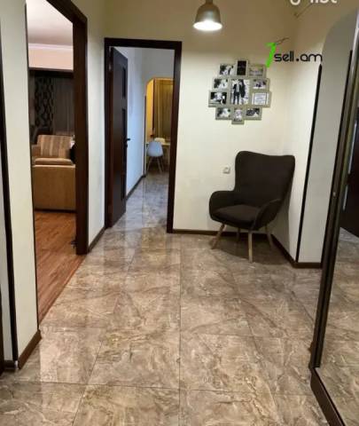 3 սենյականոց բնակարան Նազարեթ Սուրենյան փողոցում, 79 ք.մ., 2/9 հարկ, եվրովերանորոգված