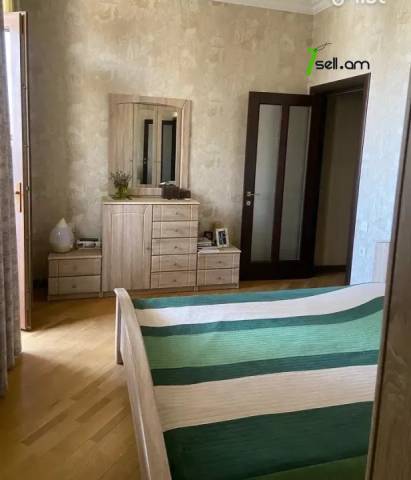 4 սենյականոց բնակարան նորակառույց շենքում Կոմիտասի պողոտայում, 130 քմ, 2 սանհանգույց