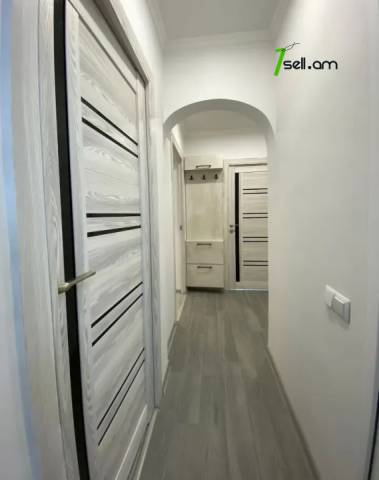 Մեկ հարկանի քարե տուն, Դալլաքյան փողոցի 2-րդ նրբանցք Քանաքեռ Զեյթունում, 70 ք.մ., եվրովերանորոգված