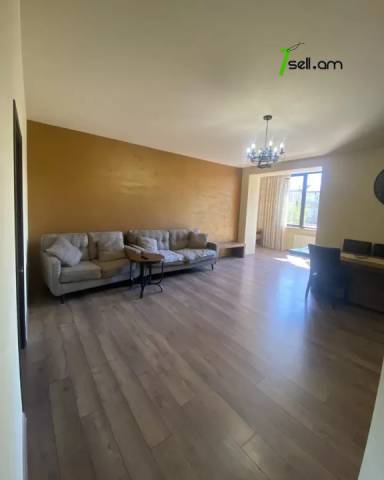 4 սենյականոց բնակարան Կոմիտասի պողոտայում, 91 ք.մ., բարձր առաստաղներ, մի քանի պատշգամբ, 3/5 հարկ