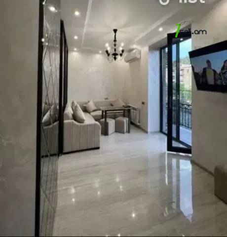 2 սենյականոց բնակարան Կոմիտասի պողոտայում, 41 ք.մ., բարձր առաստաղներ, դիզայներական ոճով վերանորոգված