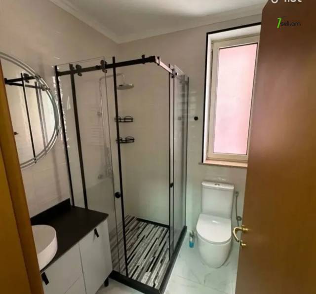 4 սենյականոց բնակարան նորակառույց շենքում, Khorenatsi St, 120 քմ, 4/6 հարկ, 2 սանհանգույց