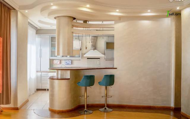 4 սենյականոց բնակարան նորակառույց շենքում Դեղատան փողոցում, 145 ք.մ., 2 սանհանգույց