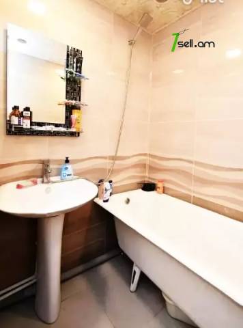 2 սենյականոց բնակարան Աթոյան փողոցում, 56 ք.մ., 7/9 հարկ, կապիտալ վերանորոգված