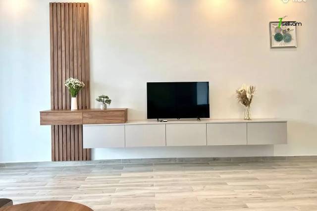 3 սենյականոց բնակարան նորակառույց շենքում Կարապետ Ուլնեցու փողոցում, 74 ք.մ., բարձր առաստաղներ