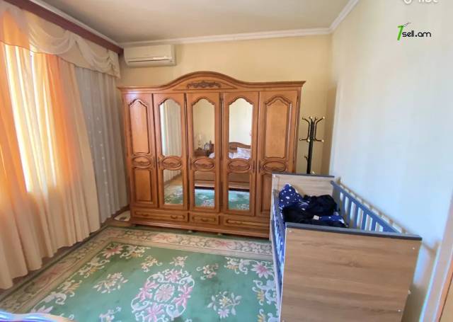 Երեք հարկանի քարե տուն Բատիկյան փողոցում Մալաթիա Սեբաստիայում, 370 քմ, 2 սանհանգույց