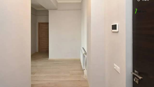 2 սենյականոց բնակարան նորակառույց շենքում Կոմիտասի պողոտայում, 91 քմ, 8/18 հարկ, 2 սանհանգույց