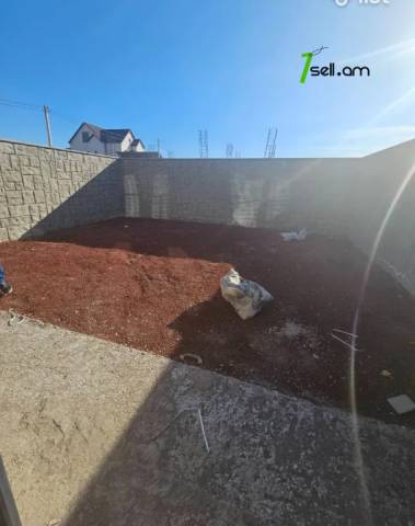 Երեք հարկանի թաունհաուզ Մուշի 2-րդ փողոցում Քասախում, 243 քմ, 3+ սանհանգույց