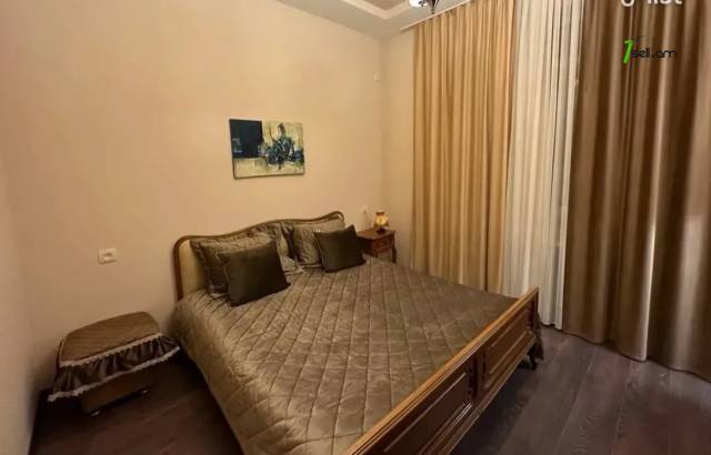2 սենյականոց բնակարան Քեռու փողոցում, 57 ք.մ., բարձր առաստաղներ, նախավերջին հարկ, եվրովերանորոգված