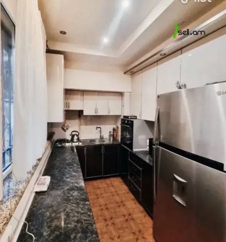 3 սենյականոց բնակարան Ռաֆայել Լեմկինի փողոցում, 71 քմ, 2/10 հարկ, եվրովերանորոգված