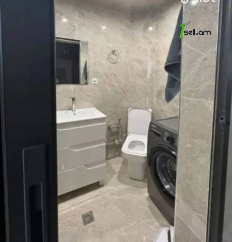 2 սենյականոց բնակարան Կոմիտասի պողոտայում, 41 ք.մ., նախավերջին հարկ, դիզայներական ոճով վերանորոգված