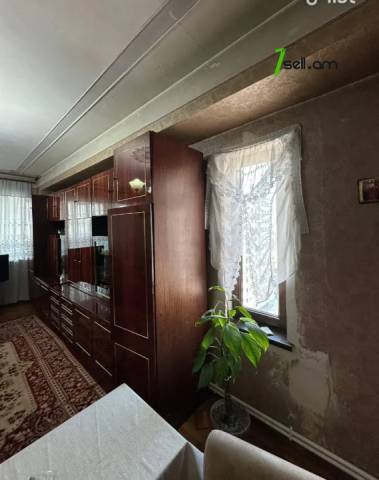 3 սենյականոց բնակարան Աղբյուր Սերոբի փողոցում, 83 ք.մ., 11/16 հարկ, մասնակի վերանորոգում