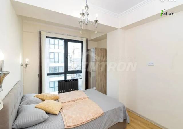 3 սենյականոց բնակարան նորակառույց շենքում Կարապետ Ուլնեցու փողոցում, 105 ք.մ., 7/16 հարկ