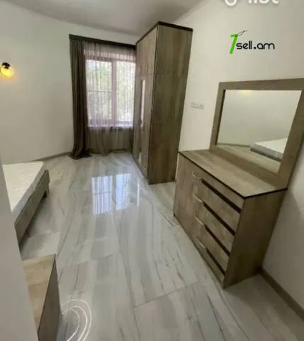 3 սենյականոց բնակարան Նալբանդյան փողոցում, 90 ք.մ., բարձր առաստաղներ, դիզայներական ոճով վերանորոգված