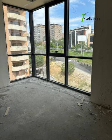 3 սենյականոց բնակարան նորակառույց շենքում Վերին Անտառային փողոցում, 112 քմ, 5/13 հարկ, 2 սանհանգույց