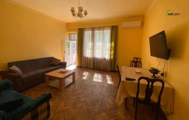 2 սենյականոց բնակարան Եղբայրության փողոցում, 70 ք.մ., նախավերջին հարկ, կոսմետիկ վերանորոգում