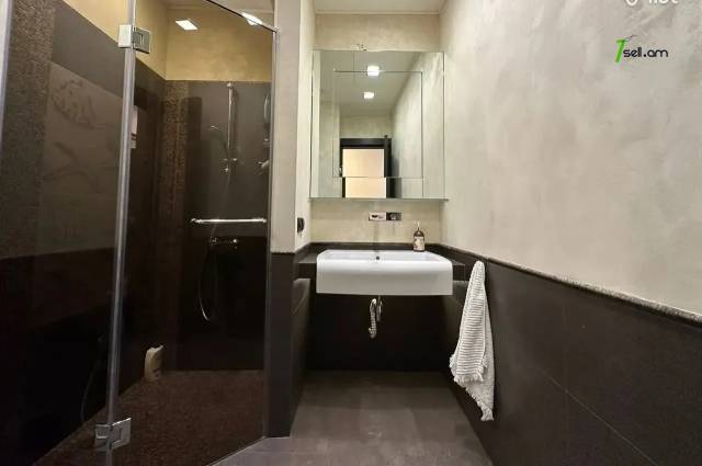 4 սենյականոց բնակարան նորակառույց շենքում Ձորափի փողոցում, 171 քմ, 10/14 հարկ, 3+ սանհանգույց