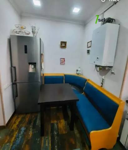 4 սենյականոց բնակարան Լվովյան փողոցում, 78 ք.մ., 3/5 հարկ, կապիտալ վերանորոգված, քարե շենք