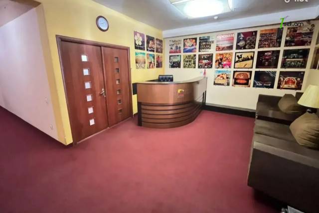 Բազմաֆունկցիոնալ գույք Վարդանանց փողոցում կենտրոնում, 300 քմ