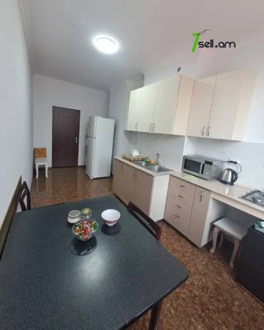 Ընդարձակ 3 սենյականոց բնակարան նորակառույց շենքում Արամի փողոցում, 160 ք.մ., 3/14 հարկ