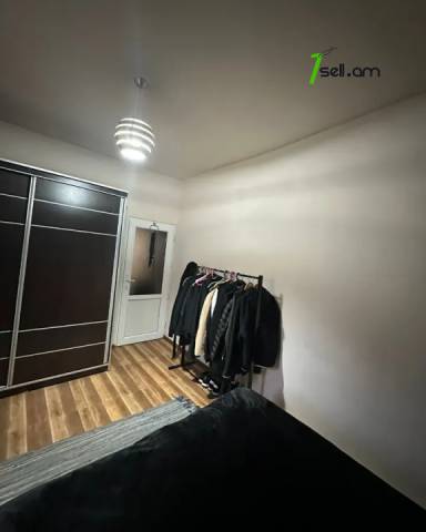 Մեկ հարկանի քարե տուն Բադալ Մուրադյանի փողոցում Նոր Նորքում, 71 քմ, կապիտալ վերանորոգված