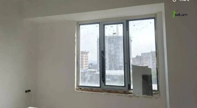 4 սենյականոց բնակարան նորակառույց շենքում Մալխասյանց փողոցում, 130 ք.մ., 6/14 հարկ, 2 սանհանգույց