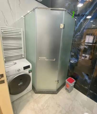 3 սենյականոց բնակարան նորակառույց շենքում Դավիթ Անհաղթի փողոցում, 113 ք.մ., 6/16 հարկ, 2 սանհանգույց