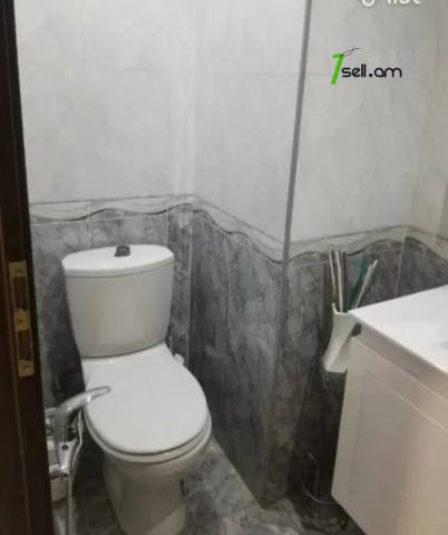 3 սենյականոց բնակարան նորակառույց շենքում Գրիբոյեդովի փողոցում, 77 քմ, 6/15 հարկ, 2 սանհանգույց