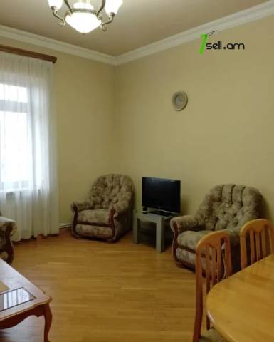 2 սենյականոց բնակարան Թումանյան փողոցում, 60 ք.մ., բարձր առաստաղներ, եվրովերանորոգված, քարե շենք