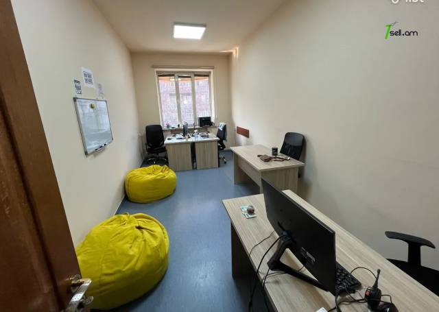 Բազմաֆունկցիոնալ գույք Պարոնյան փողոցում կենտրոնում, 78 քմ