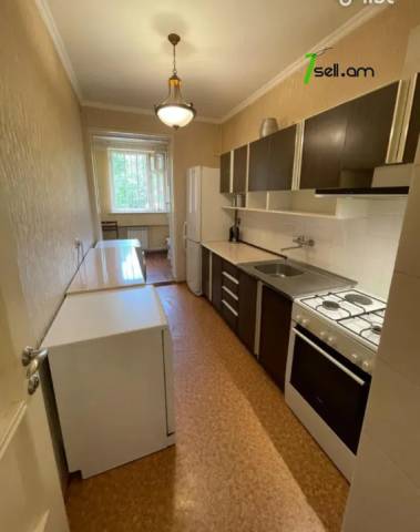 4 սենյականոց բնակարան, Սայաթ-Նովա թաղամաս, 100 քմ, 1/9 հարկ, 2 սանհանգույց, կոսմետիկ վերանորոգում